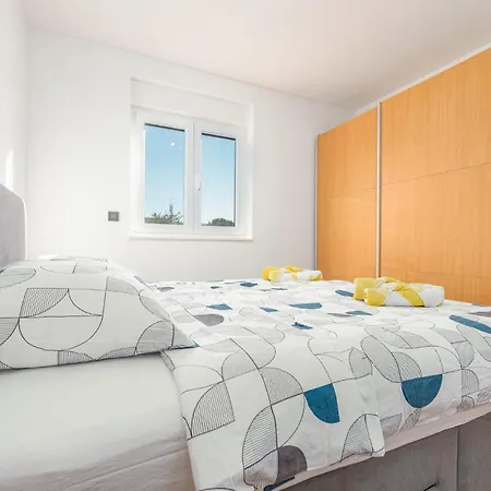 Apartment 2 Bedroom Amazing In Zadar