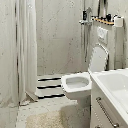 Lovely In With Wifi Apartment